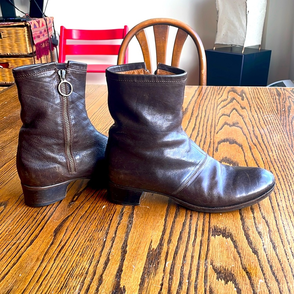 Classic Fiorentini+Baker booties with characteristic side zipper, dark brown